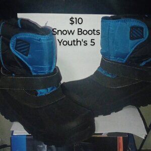 Snow Boots
